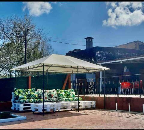 Alojamiento Entero Con Piscina Y Jardin. Ourense Eksteriør billede
